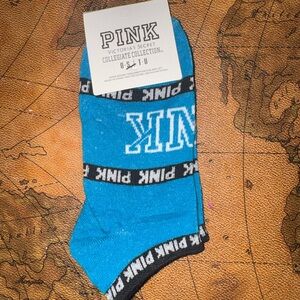 🧦PINK Victoria's Secret Socks 🧦